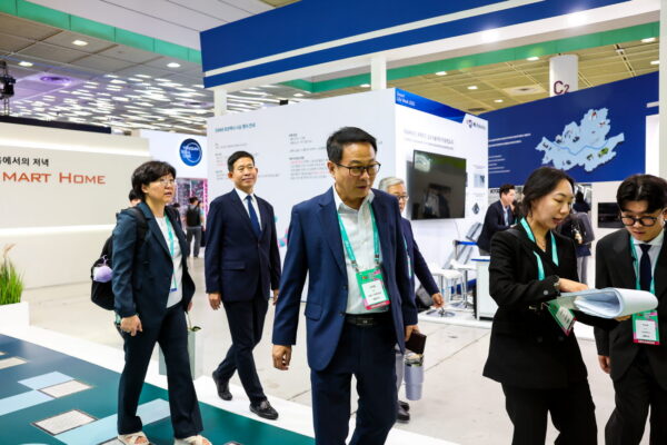 20250930153013-036A2859