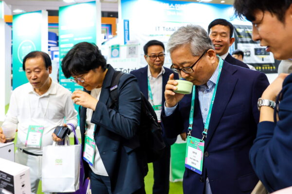 20250930154617-036A2946