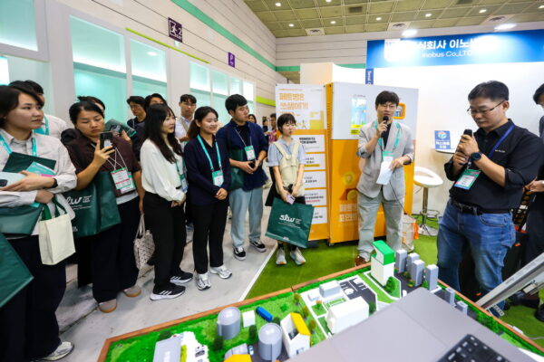 20251001144118-062A8323