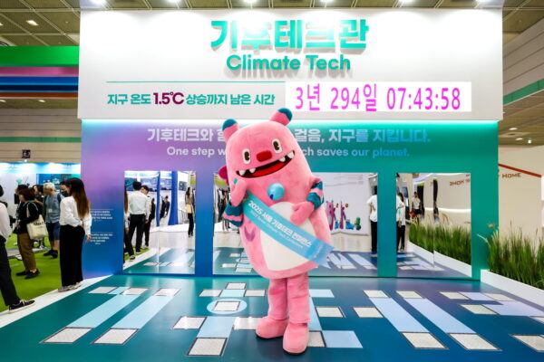 20251001171859-062A8547